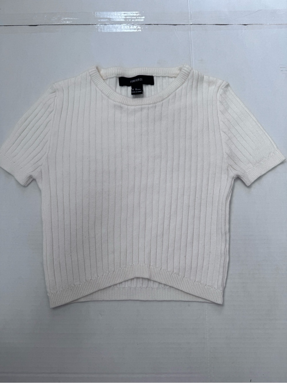 Forever 21 Ivory Ribbed Short-Sleeve Crew Sweater